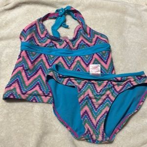** FINAL CLEARANCE** Xhilaration Tankini Bathing Suit. Size Medium 7-8